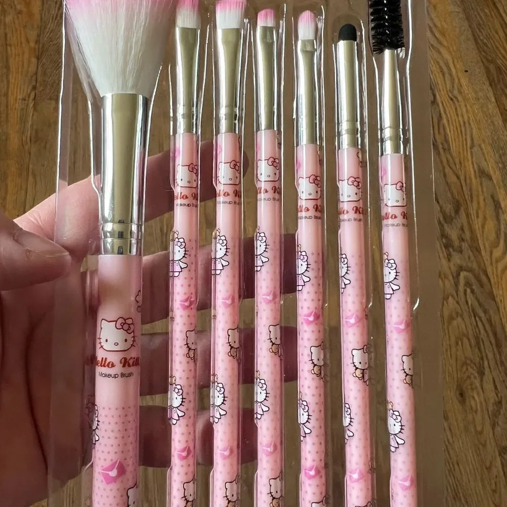 Sanrio Import Hello Kitty Makeup Brush Set